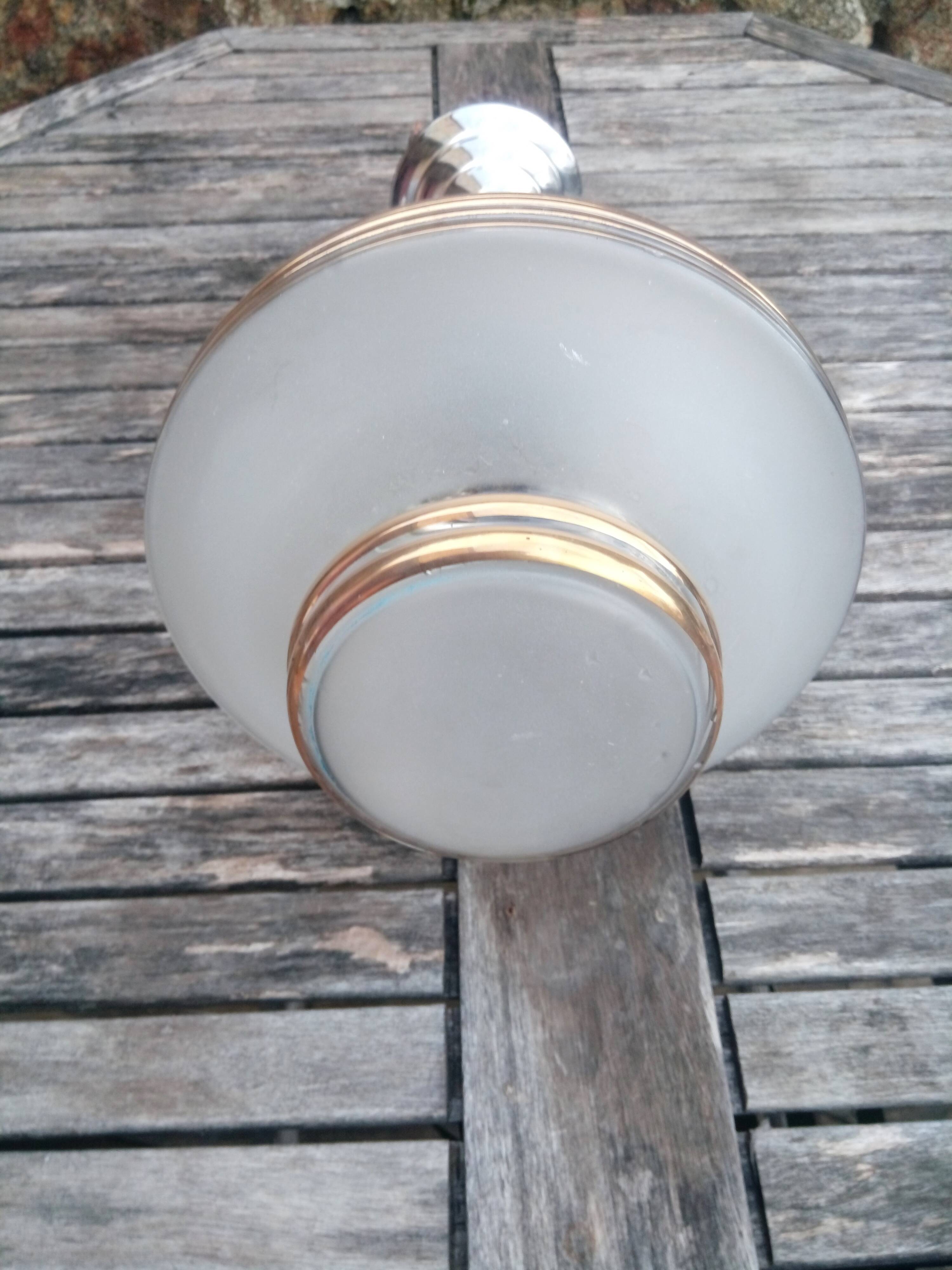 Vintage chandelier - Opaque glass globe and gold - 1950