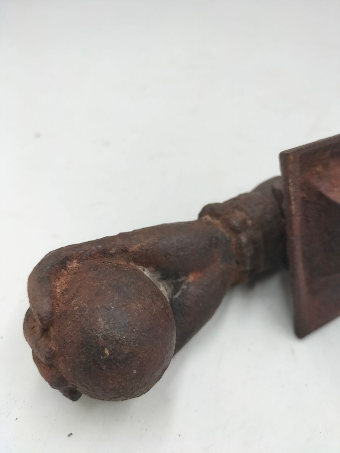 Ancien heurtoir de porte