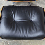 Lounge Chair & ottoman by Charles & Ray Eames edition Herman Miller