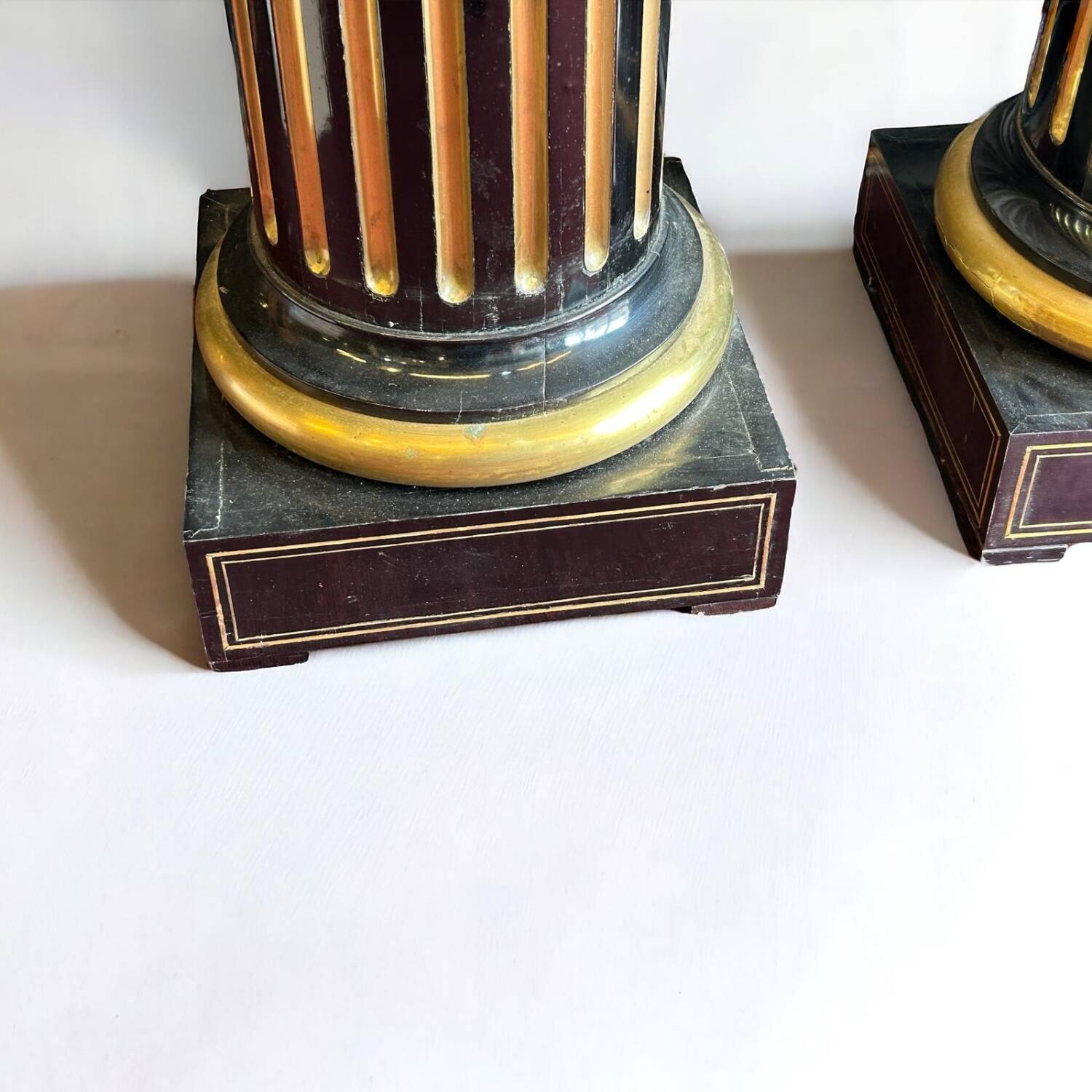 Rare Pair Of Sheaths - Truncated Columns From Napoleon III Period Lacquered Wood And Brass H 144 Cm