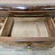 Tuscan Art Decò dressing table from the 1940s in walnut burl