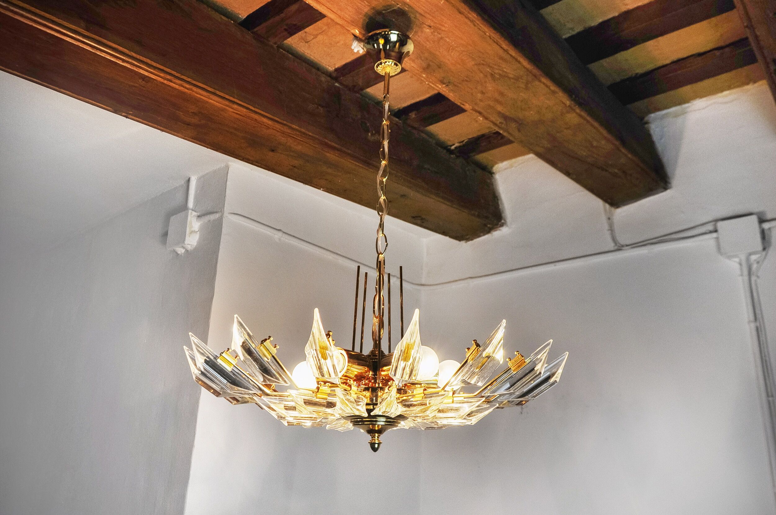 Chandelier '"sun" by Oscar Torlasco for Stilkronen cut glass triedri, Italy, 1970