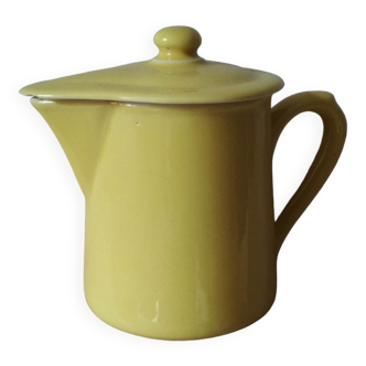 Ceramic teapot