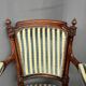 Fauteuil ancien de style Louis XVI.