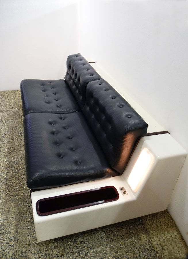 Rare space age sofa bed ‘Tortuga’ in fiberglass with lighting