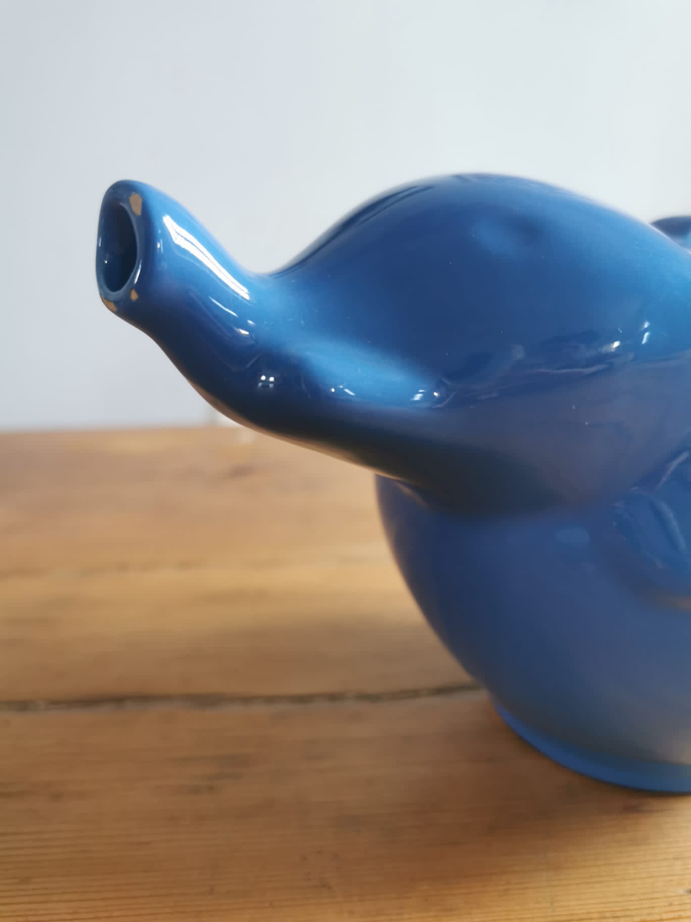 Lipton elephant teapot