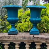 Pair of Medici vase cast iron XIX century