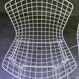 Pair of Bertoïa chairs