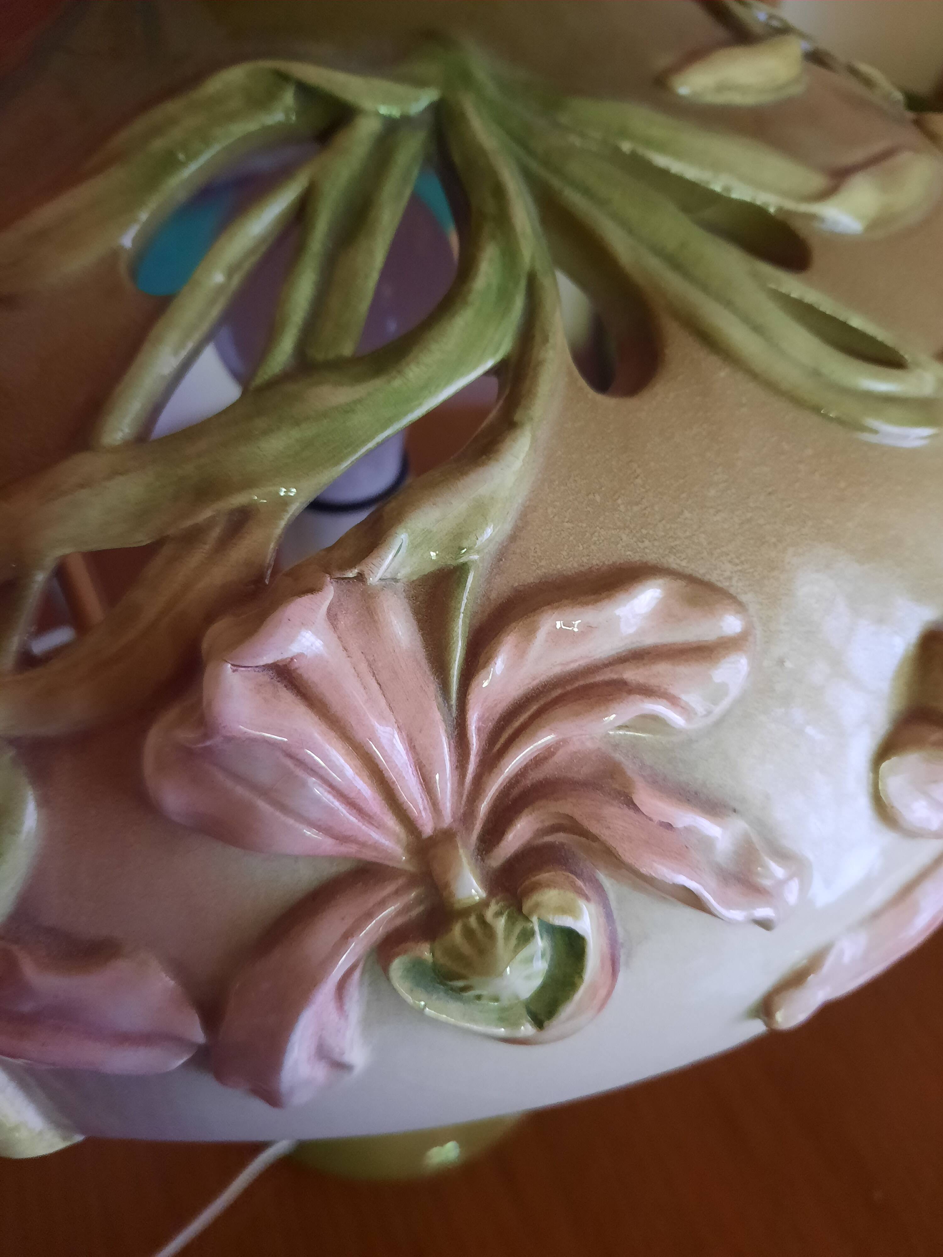 Orchid-patterned earthenware table lamp