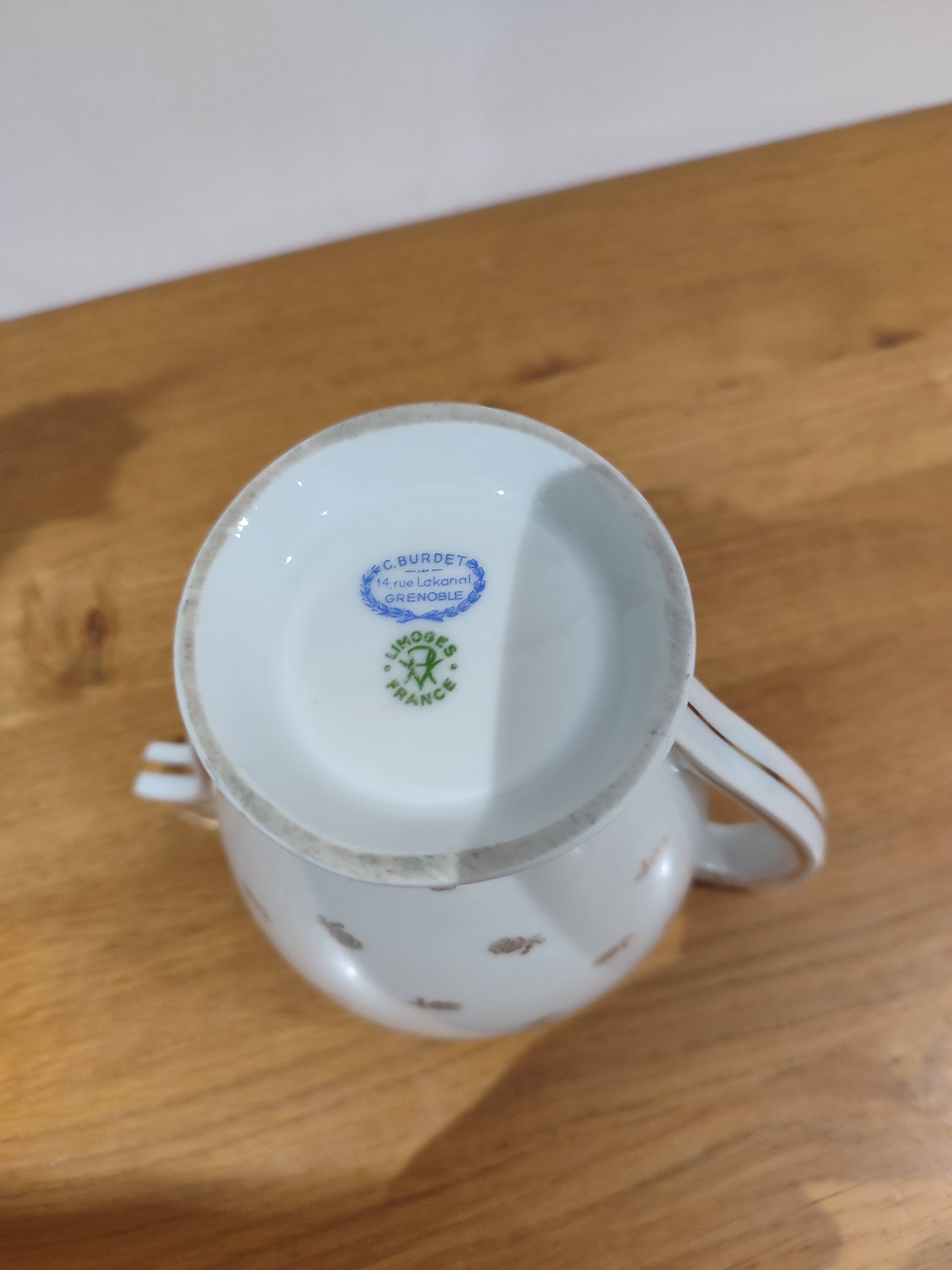 Cafetière porcelaine