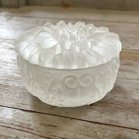 Art Deco bonbonnière, Hoffman