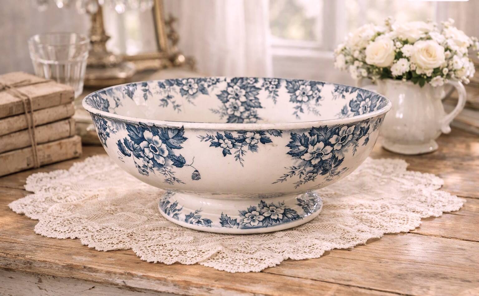 Antique large salad bowl on a pedestal in Saint-Amand earthenware (Nord)