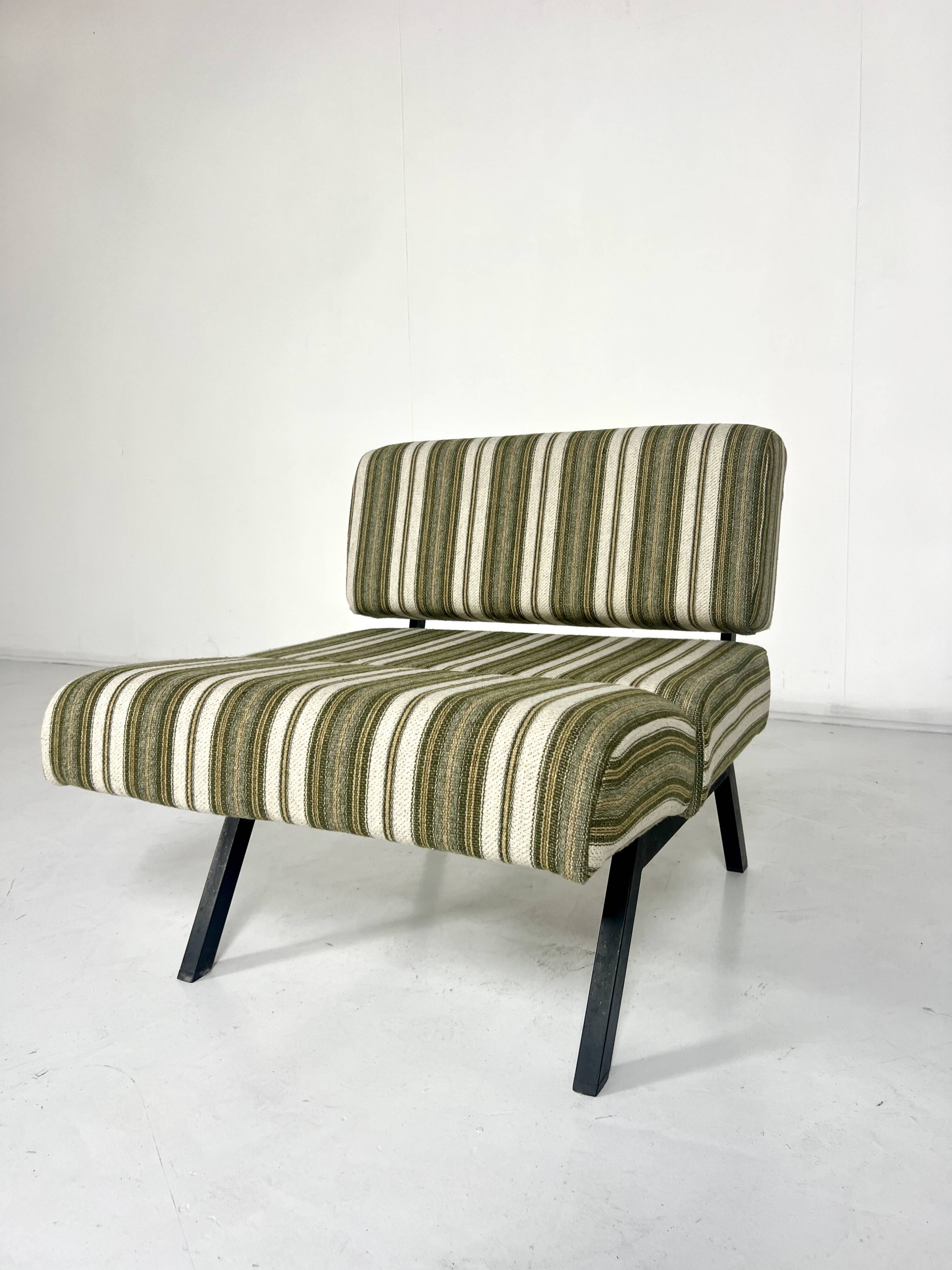 Pair of Italian "Panchetto" Reclining Chairs By Rito Valla For IPE, Italy,