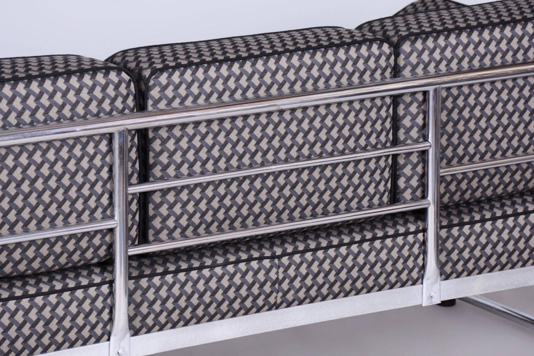 Bauhaus Sofa in Chrome & Upholstery attributed to Mücke-Melder, Czech, 1930s