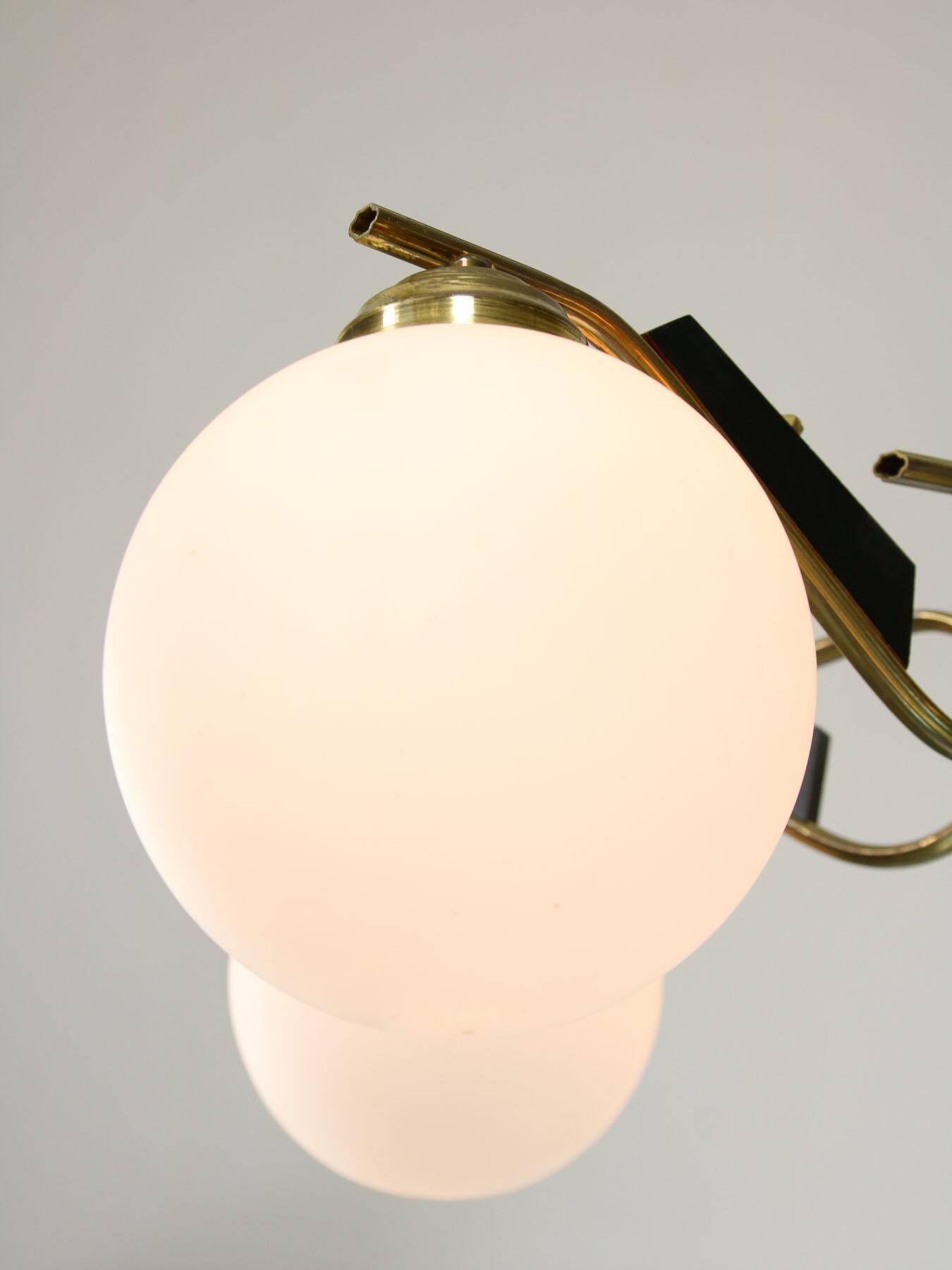 Mid-Century Modern Italian Brass and Opaline Chandelier, 1960