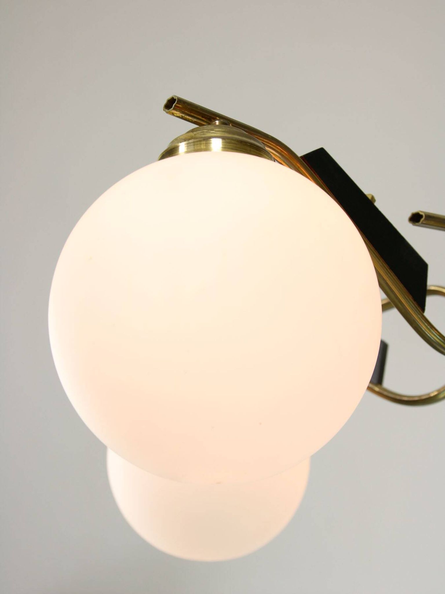 Mid-Century Modern Italian Brass and Opaline Chandelier, 1960