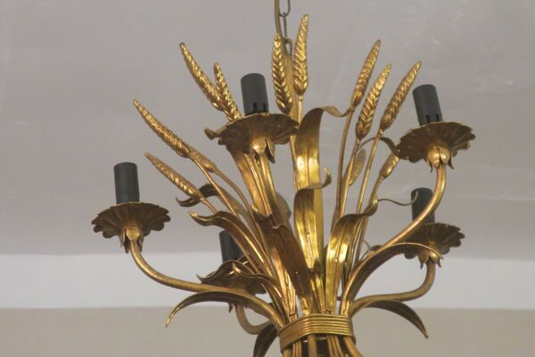 Lustre en tôle plaquée or en forme de gerbe de blé par Hans Kögl, années 1960