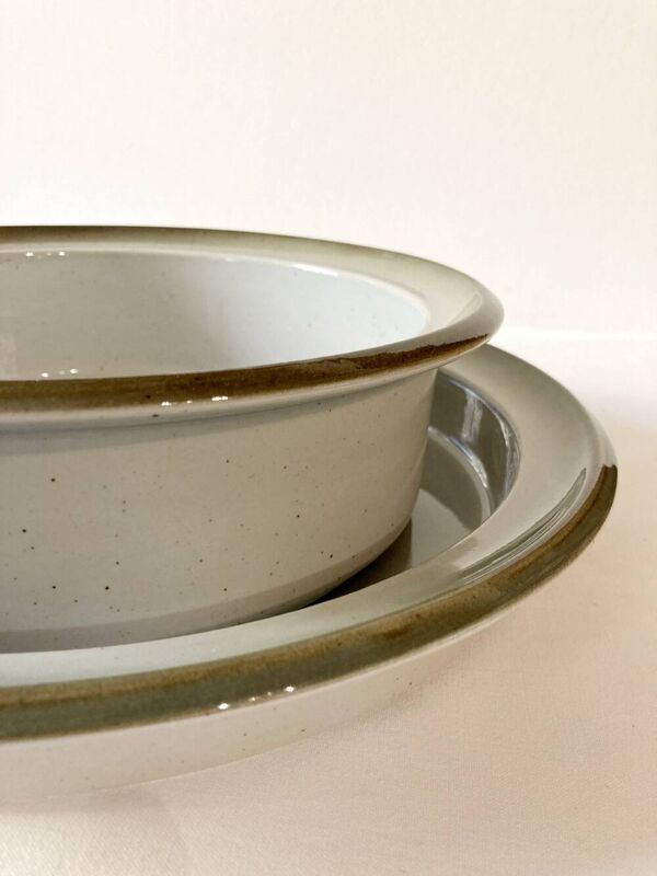 Duo de plats de service en grès de grand feu, faïencerie de Brenne