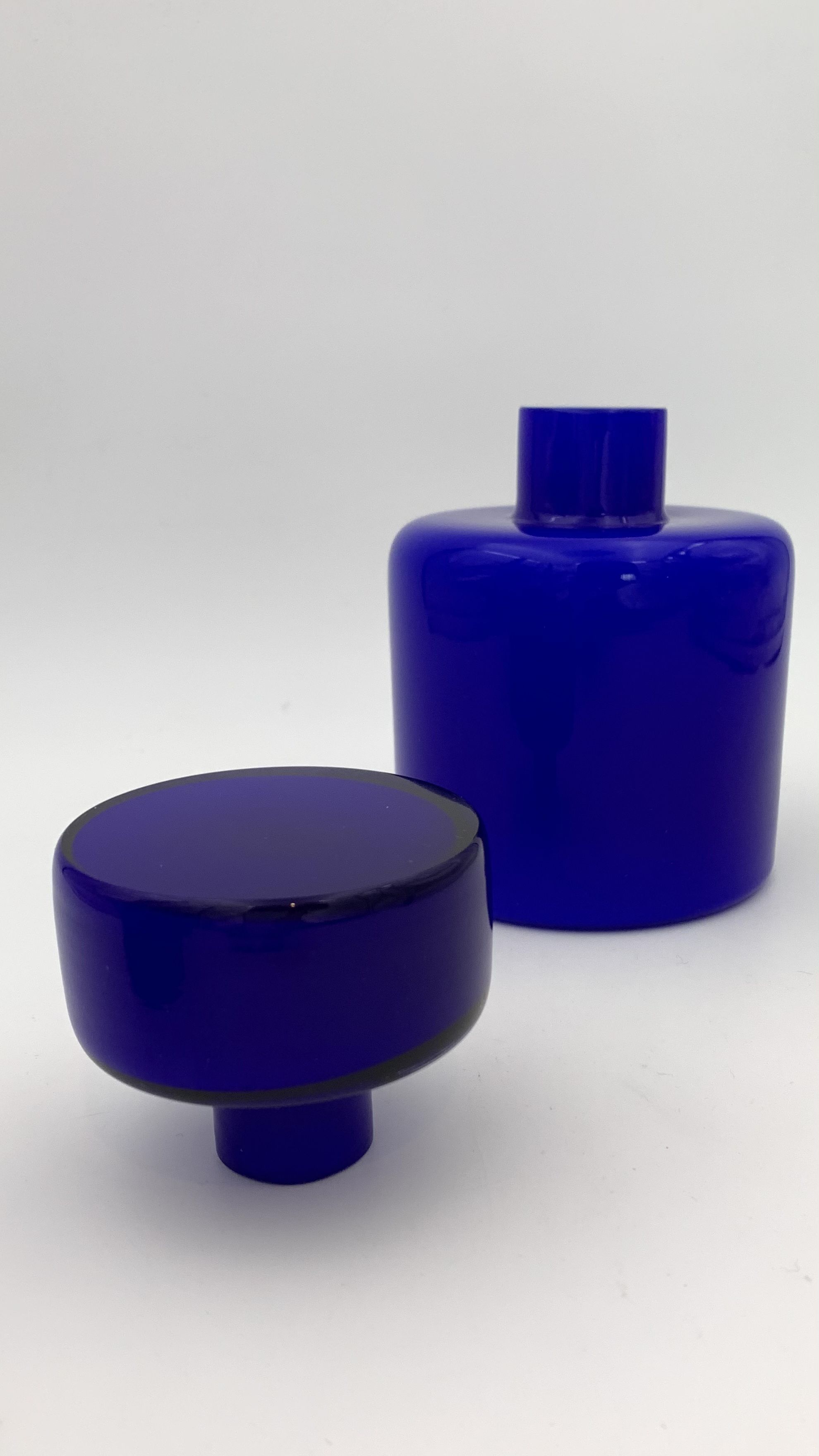 Set of glass bottles, toilet pad, Klein blue - 20th century