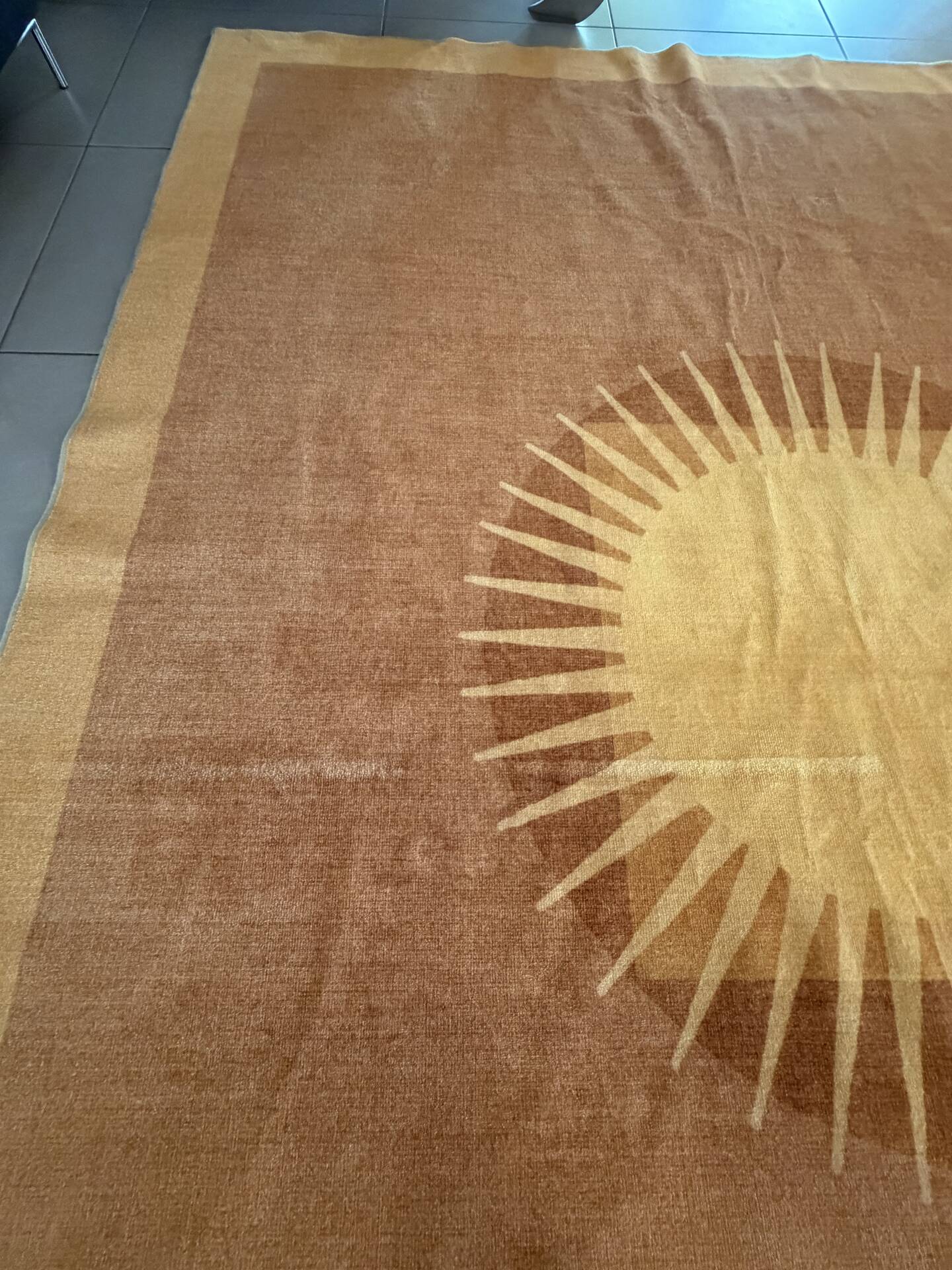Helios gold carpet