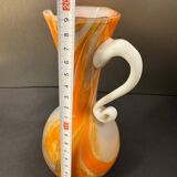 Marbled orange and white glass vase with applied handle – Art Deco