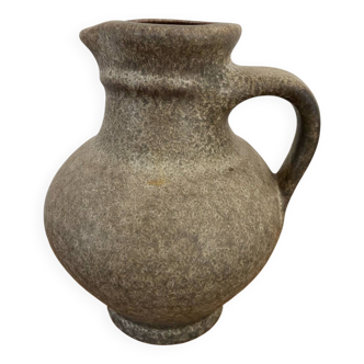 Ancient pitcher signed Wormser Terra Sigillata