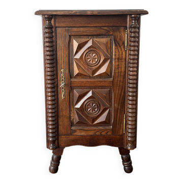 Neo-regionalist storage furniture