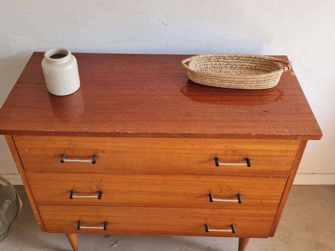 1960s chest of drawers