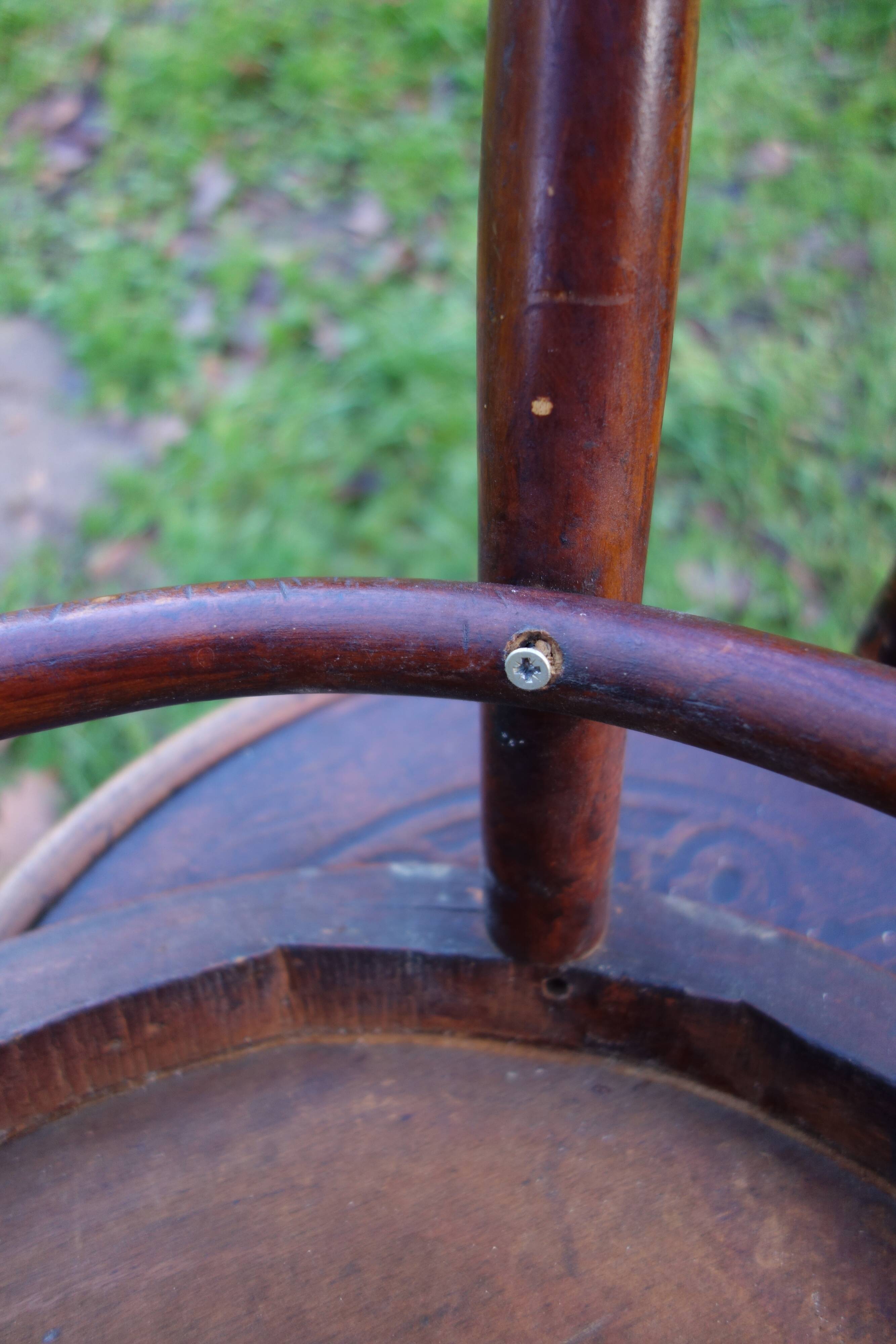 Pair of Kohn bistro chair