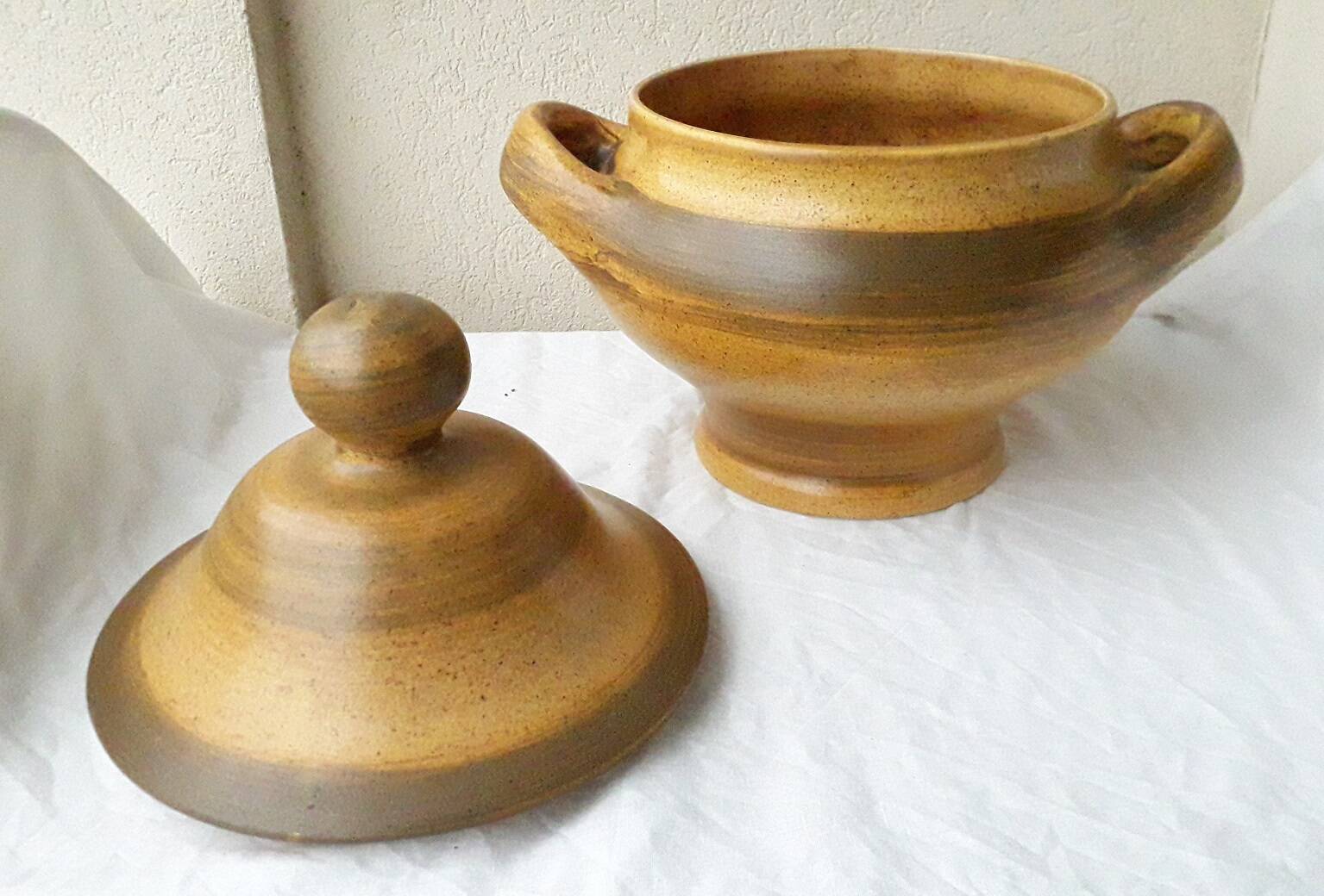 Ceramic soup tureen