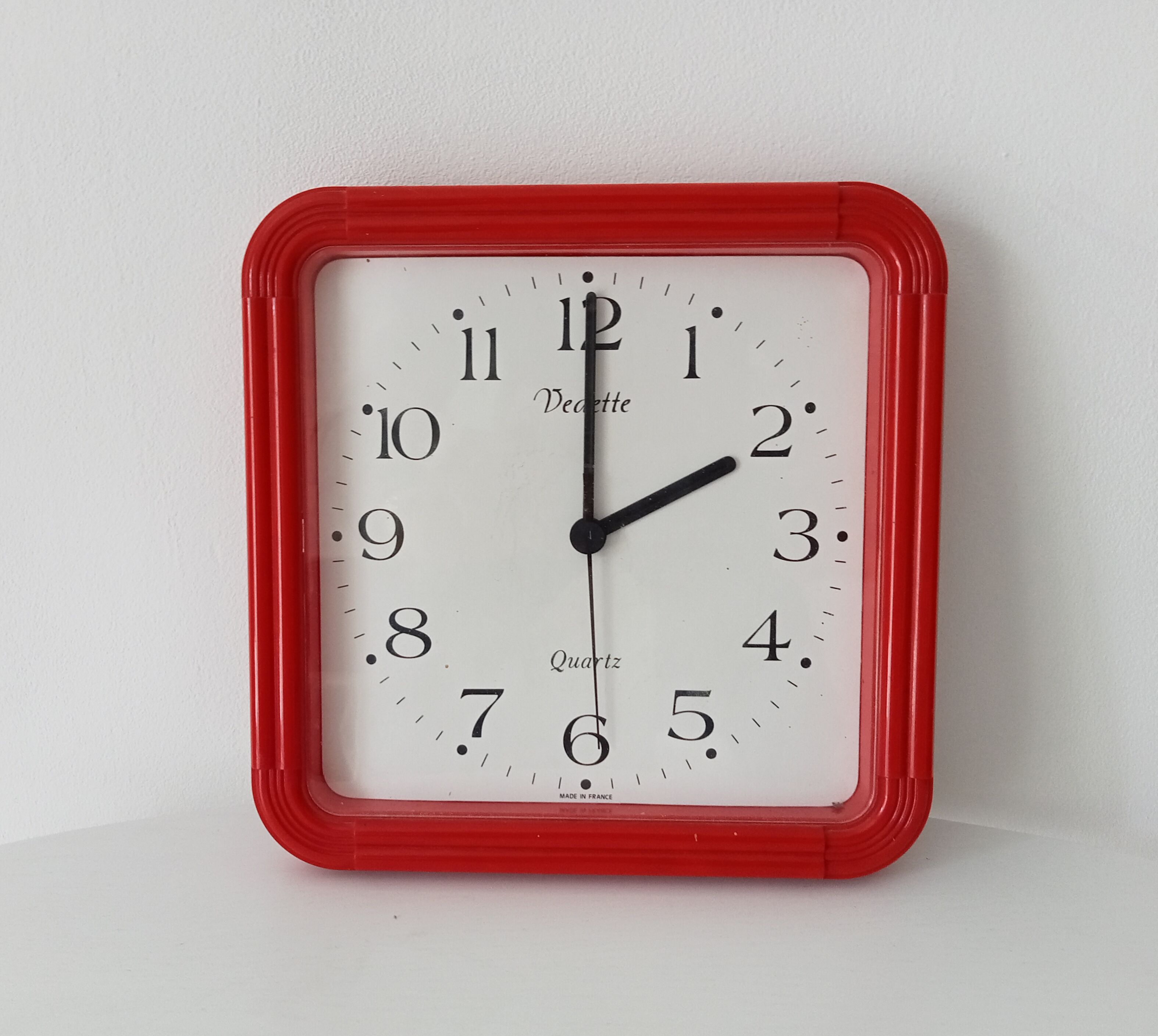 Vintage wall clock Featured 70s/80s