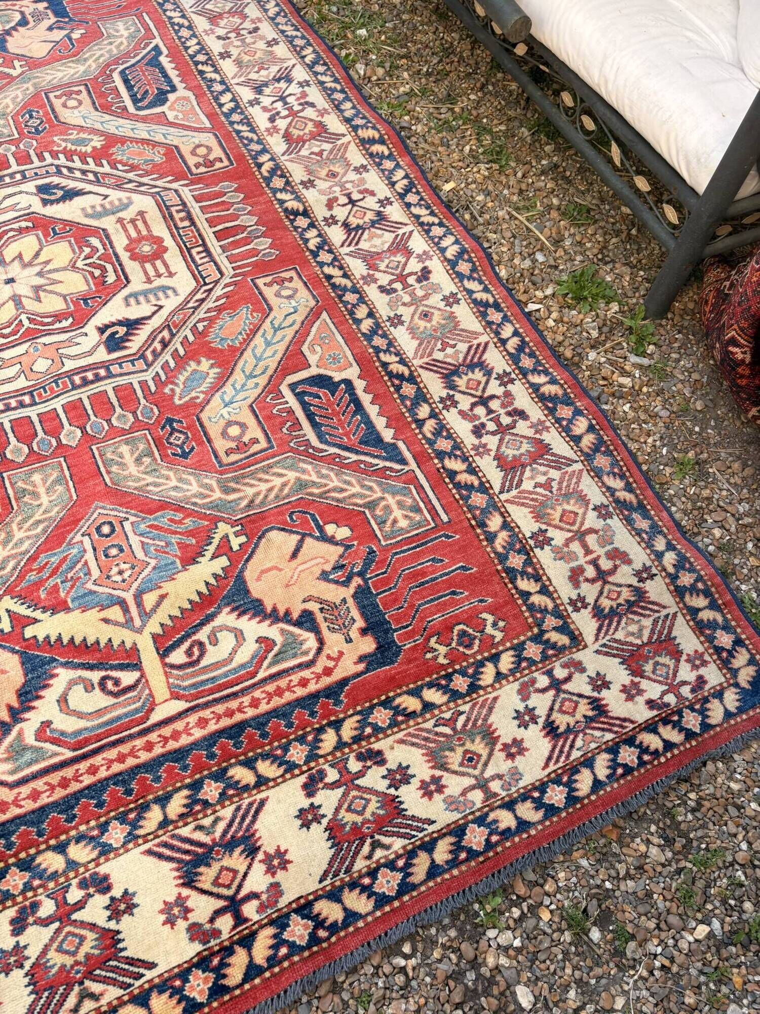 Antique Caucasian Shirvan carpet from the late 19th century, handmade wool, 183x275cm.