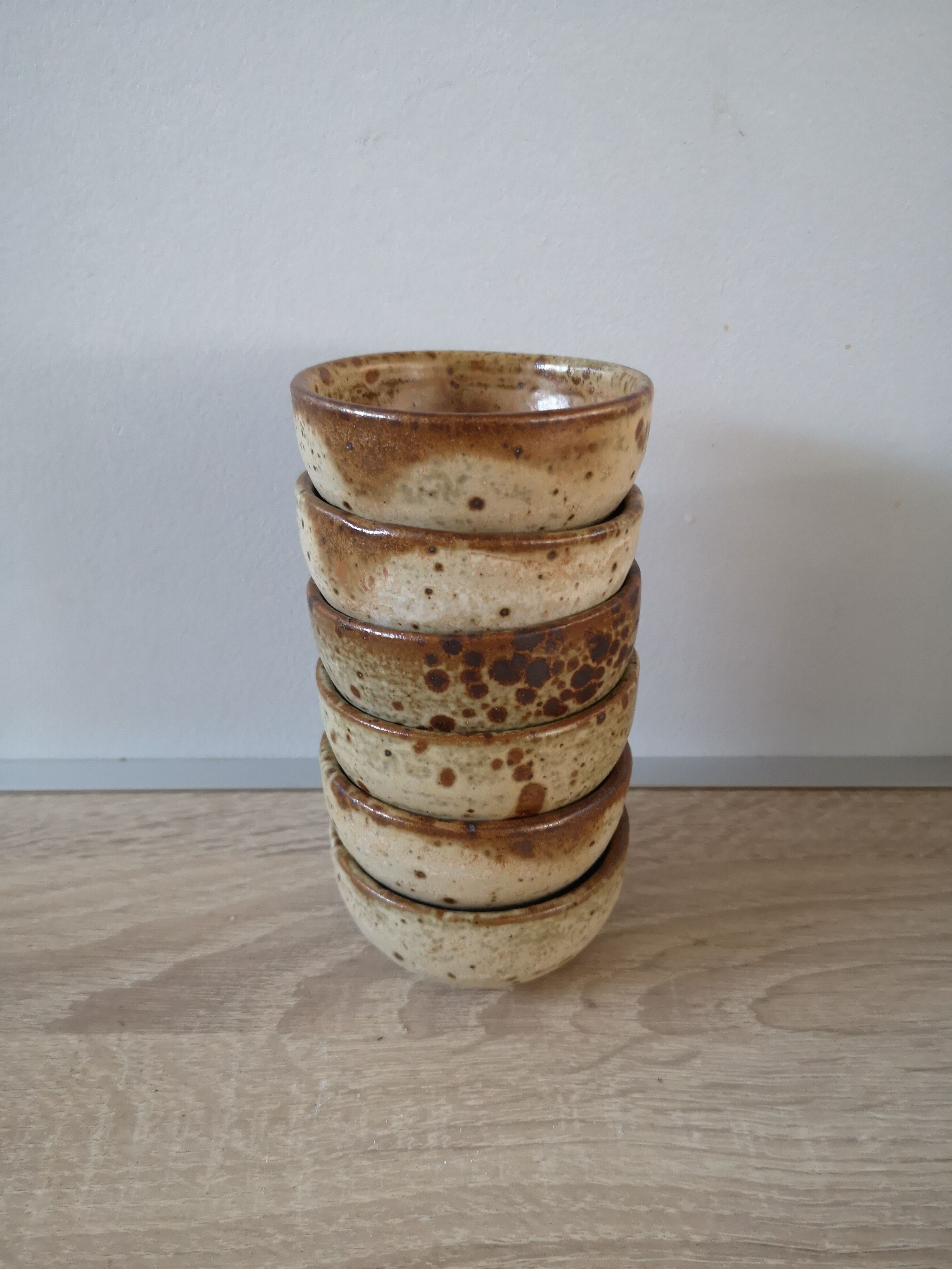 Lot of 6 sandstone bolets