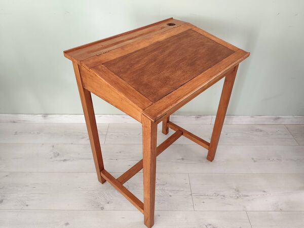 Bureau, pupitre en bois massif