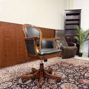 Chaise de bureau italienne classique