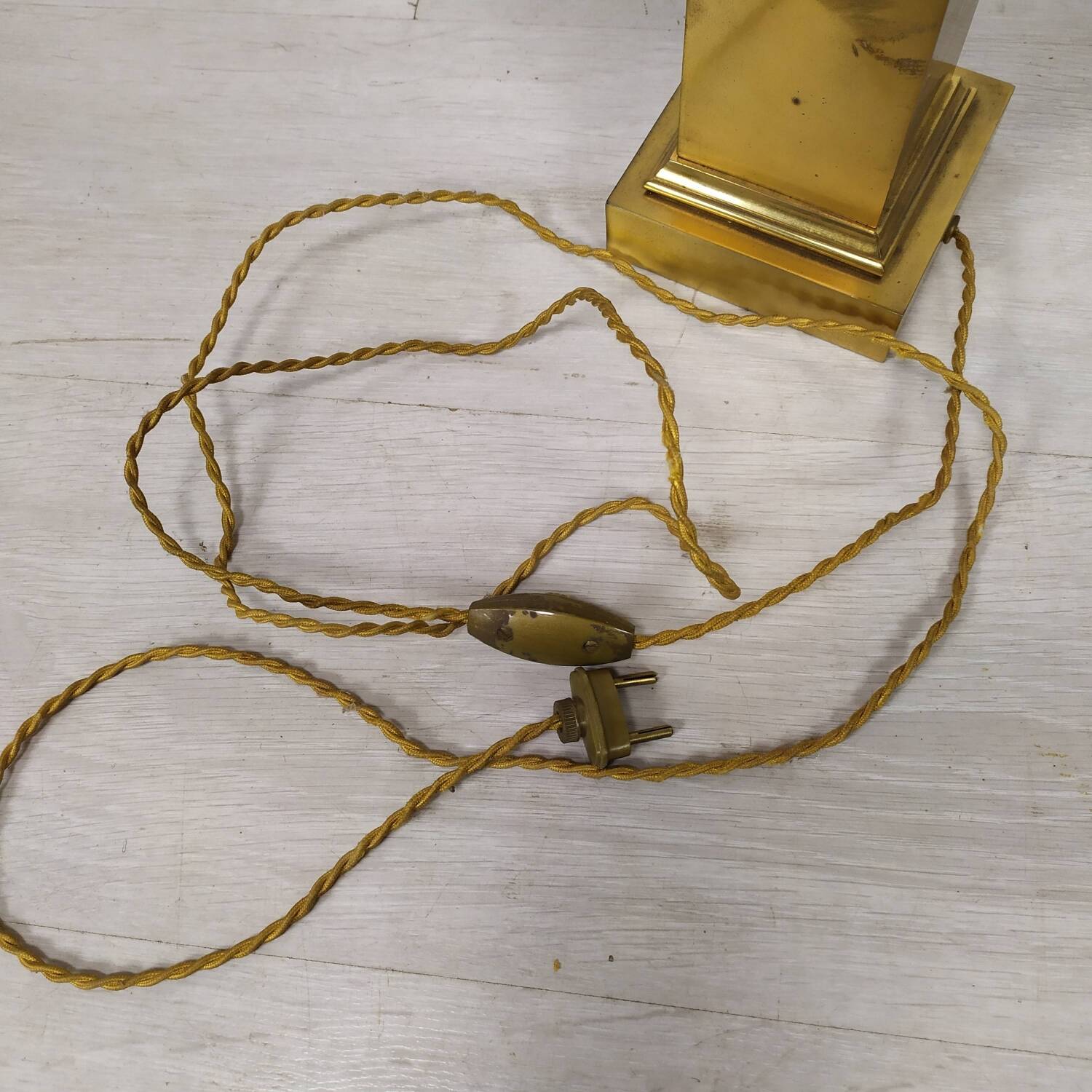 Gilded bronze lamp from Maison Charles