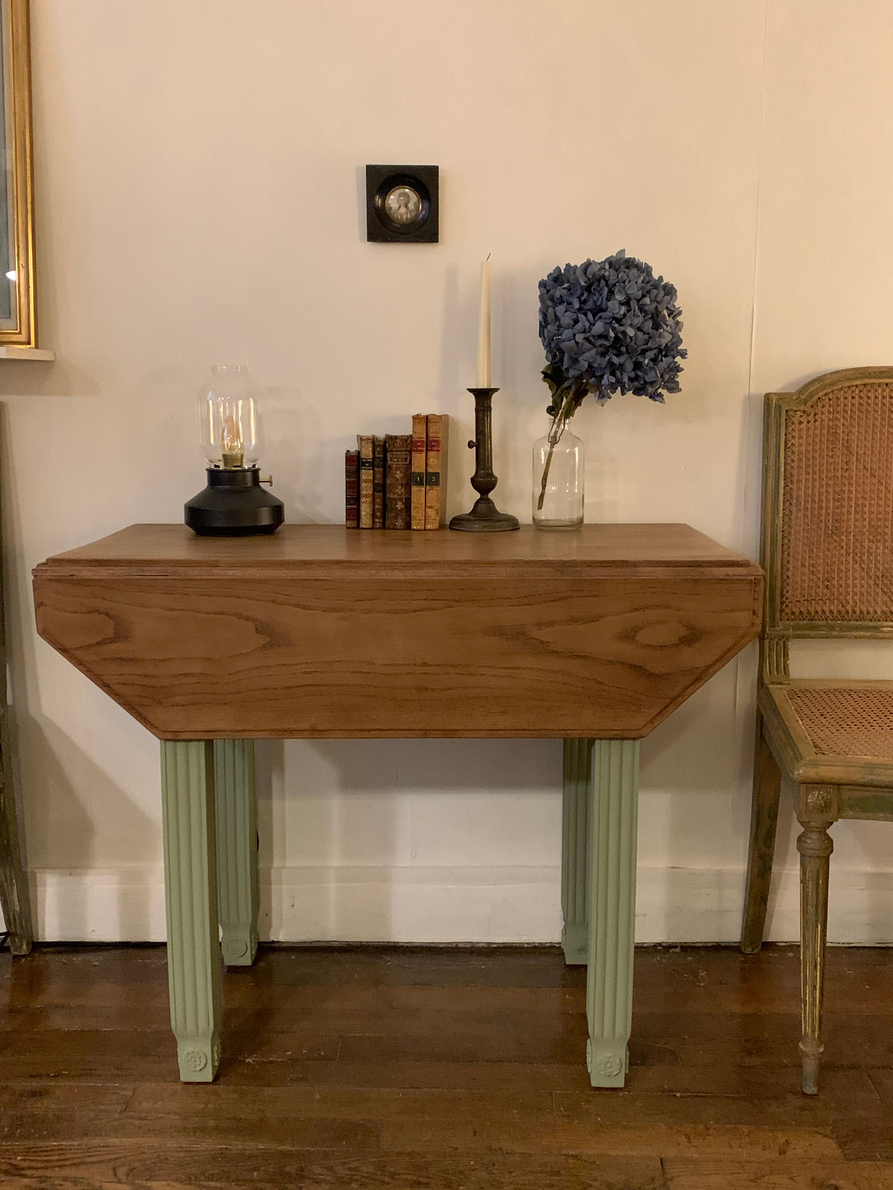 octagonal flap table