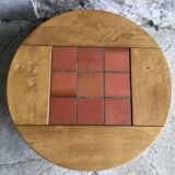 Round coffee table in solid elm and terracotta tiles - tripod - 1970 design