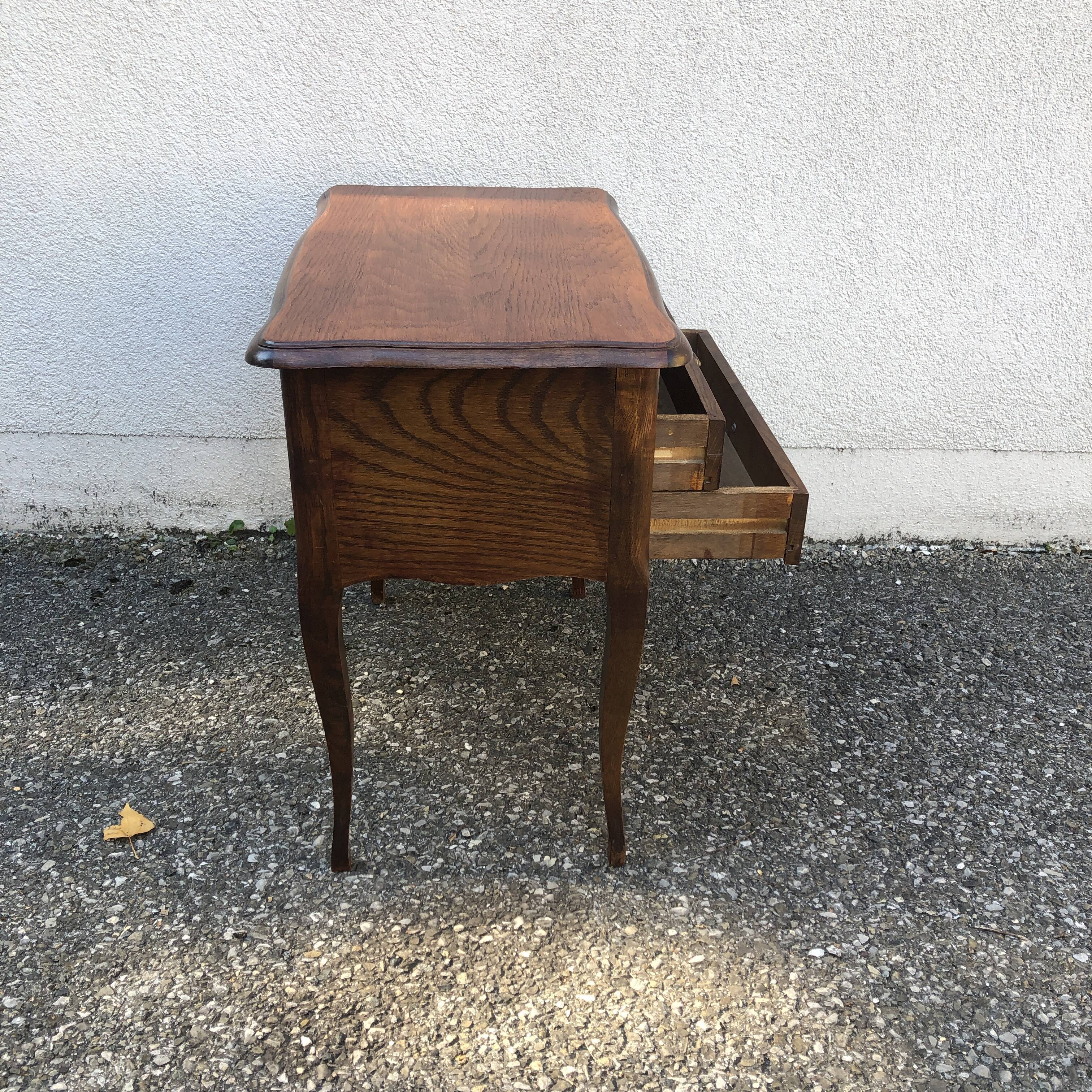 Bedside table