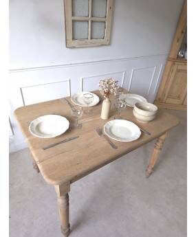 Oak table