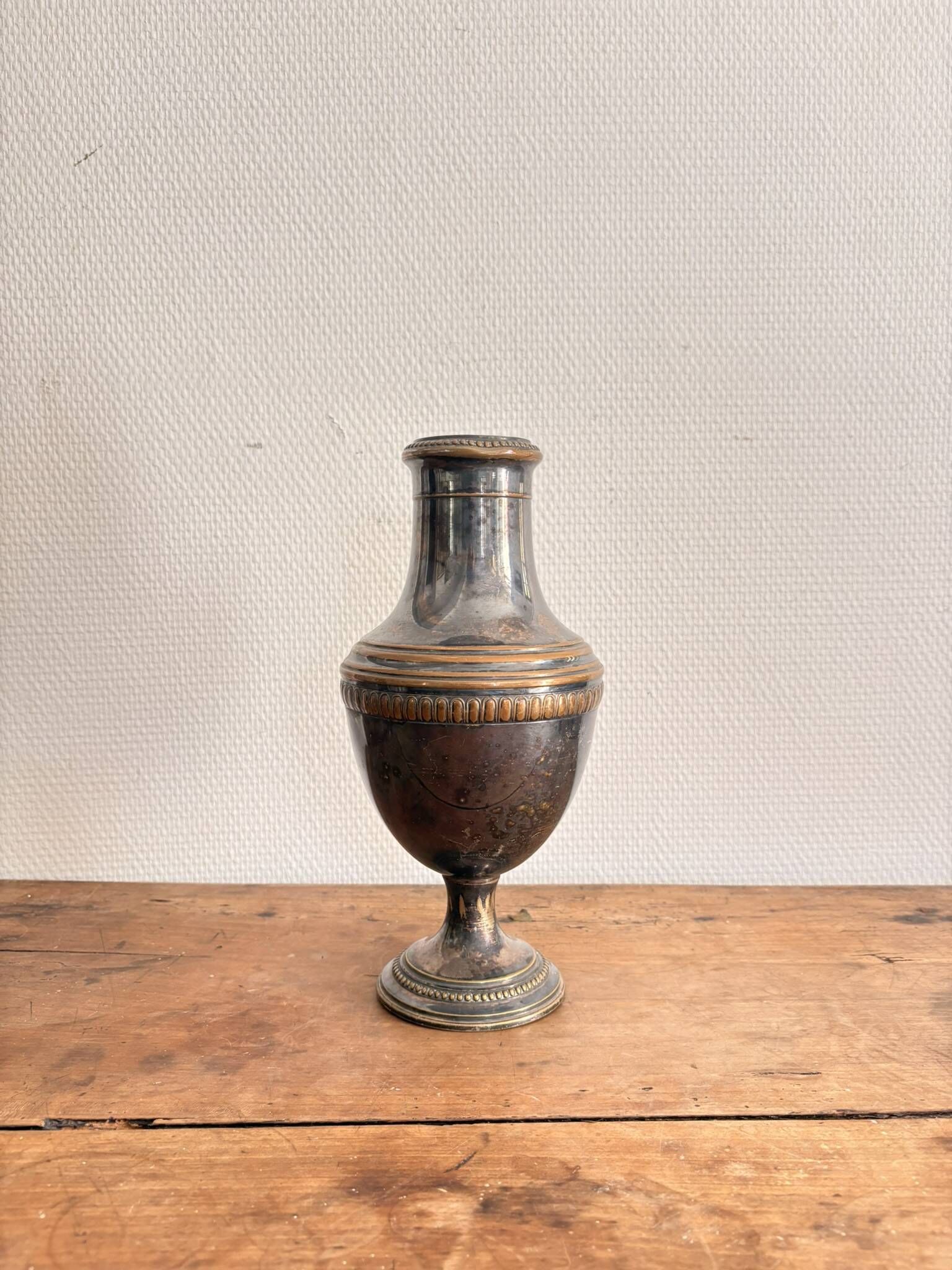 Neo-classical baluster vase, silver-plated, Louis XVI Directoire, 20th century.