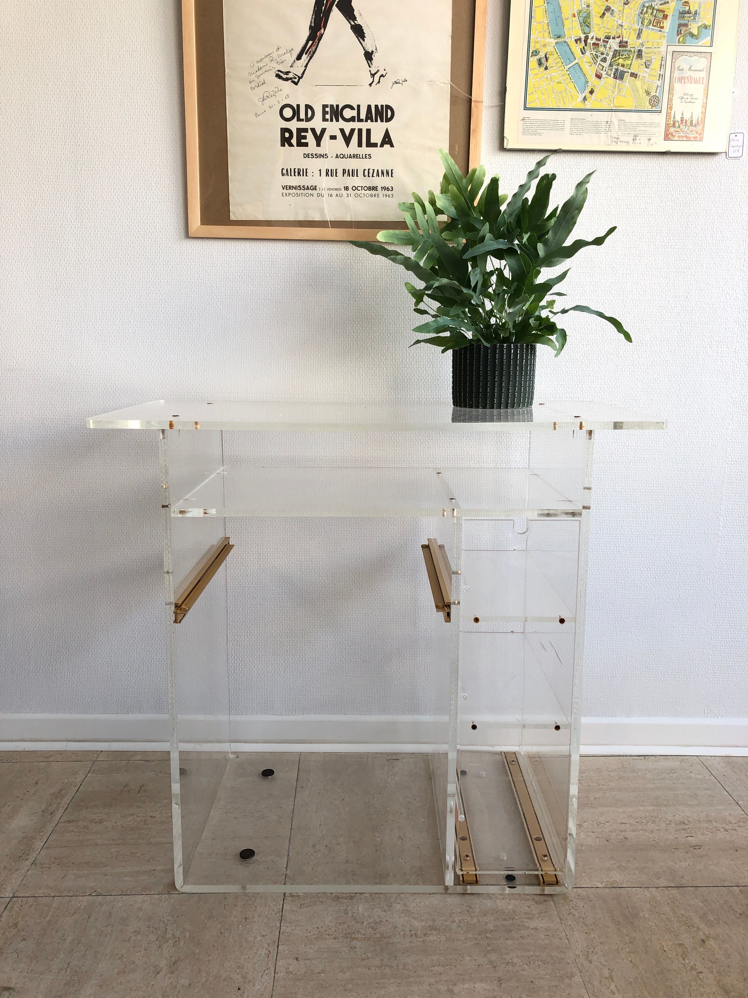 Vintage plexiglass desk, 1970