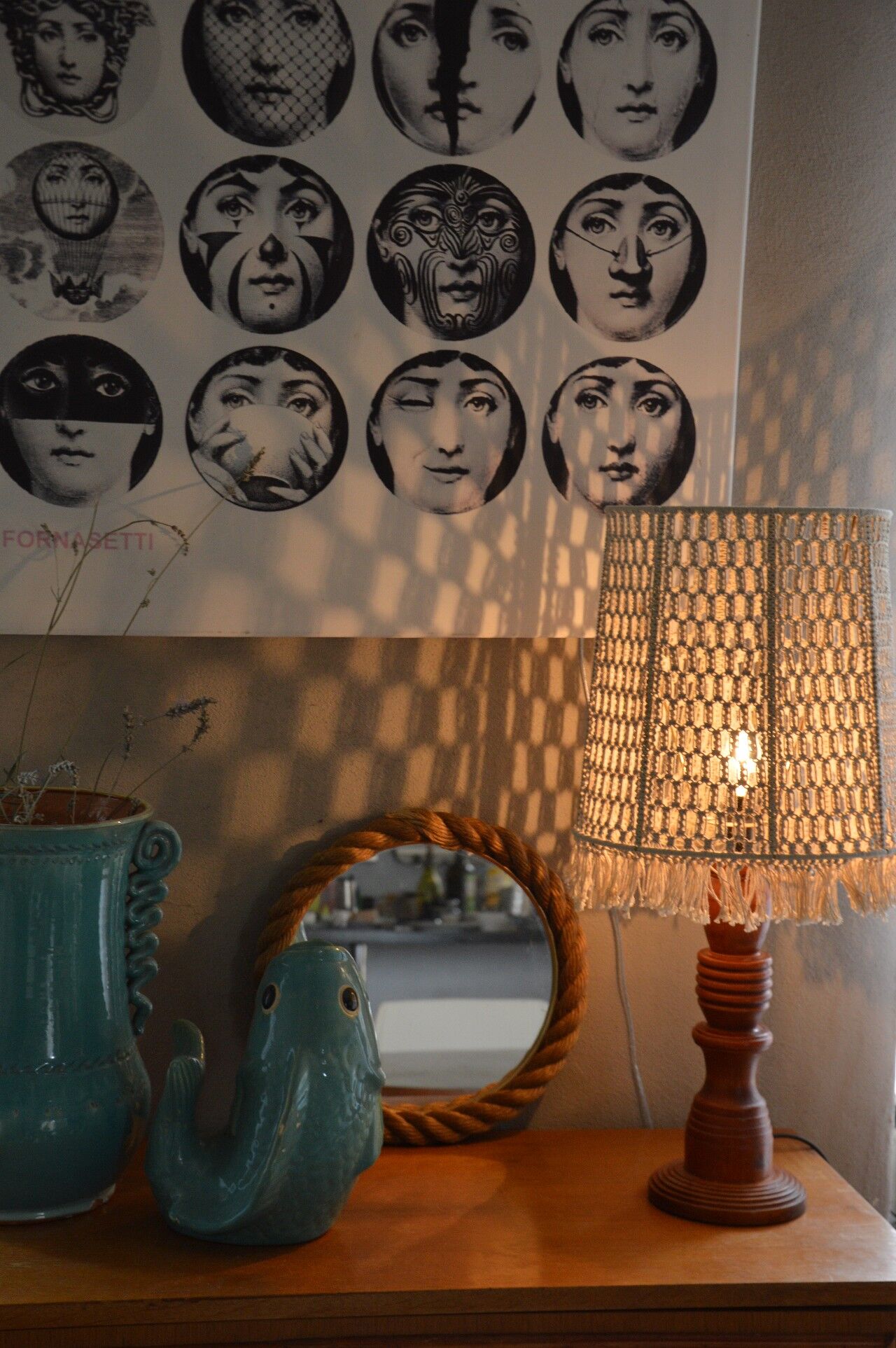Lampe de table en macramé et bois des années 60