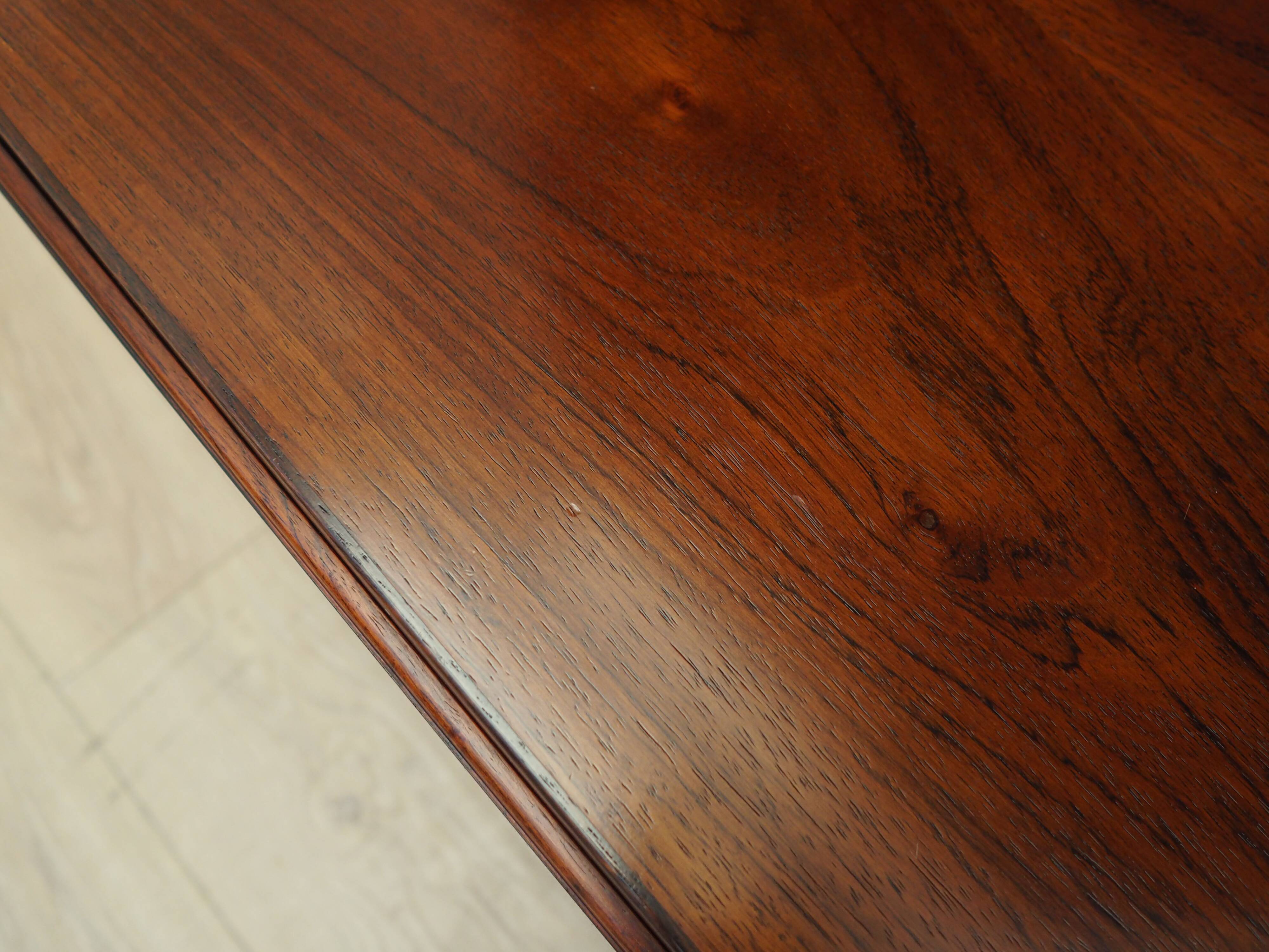 Bibliothèque en palissandre, design danois, années 1970, designer : Svend Langkilde