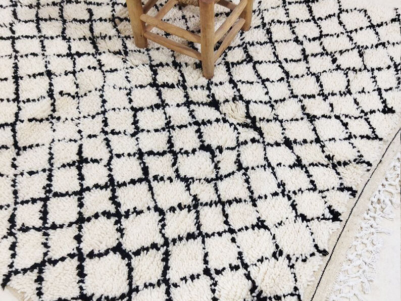 Moroccan berbere carpet 264x155cm