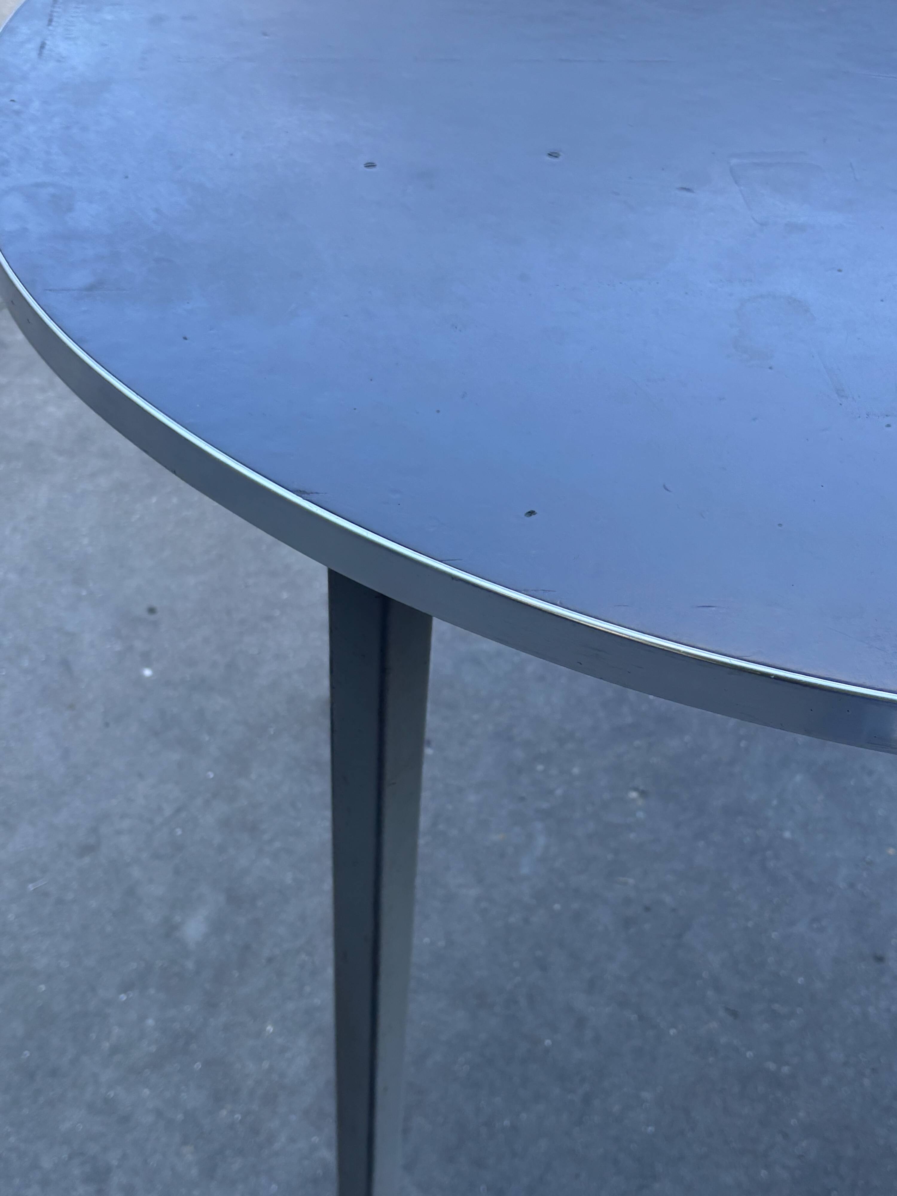 Friso Kramer Reform table round with linoleum top 1960