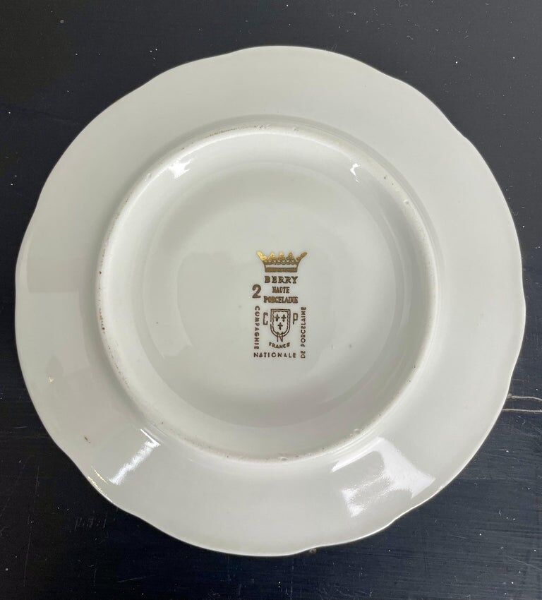 Porcelain coffee/tea service for 10 people