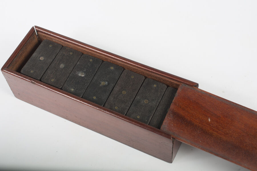 Bone and ebony dominoes game