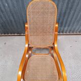 Rocking-chair en bois courbé et cannage osier rotin