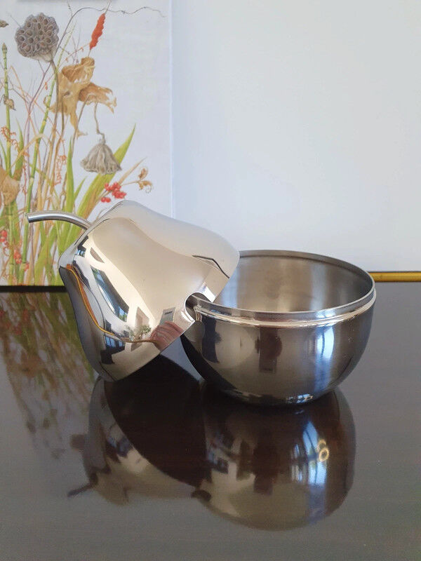 Vintage pear sweeter